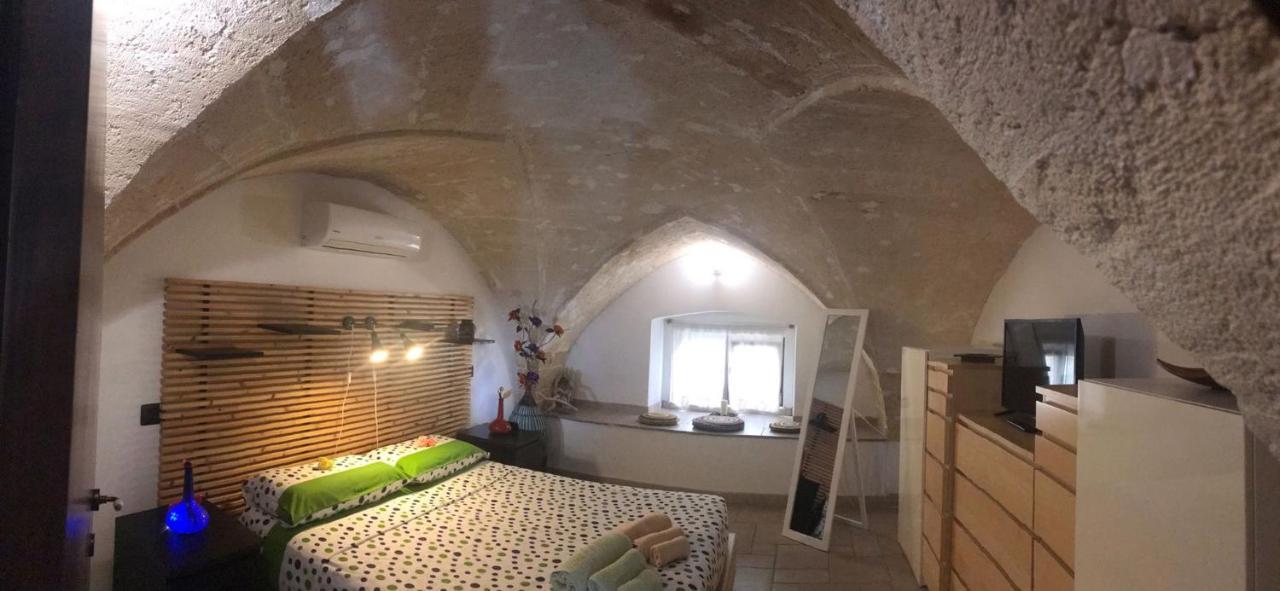 Dream House Apartment บรินดิซิ ภายนอก รูปภาพ